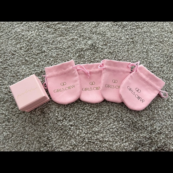 GIRLS CREW RING, EARRING, & BRACELET SET - Picture 12 of 12